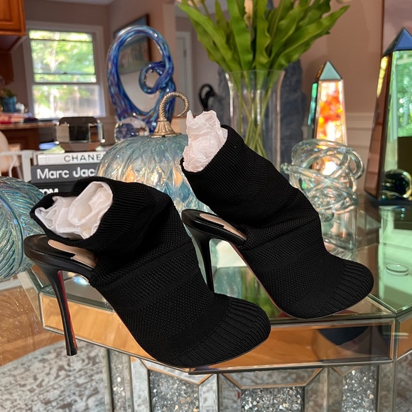 Christian Louboutin booties/heels size 35.5 - Picture 5 of 11